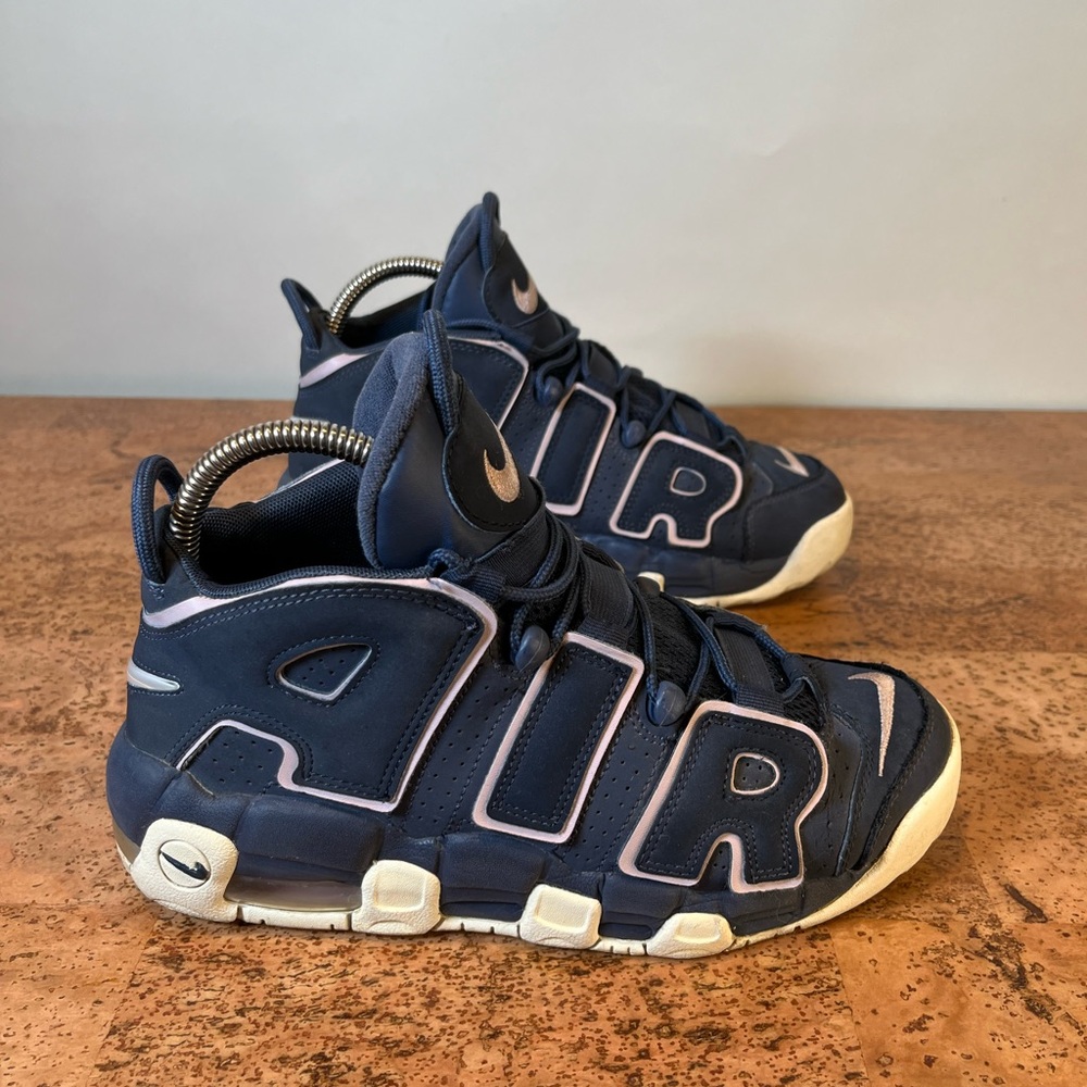 Nike Air More Uptempo 415082-402 Basketball Sneaker size 6Y Womens size 7.5-8
